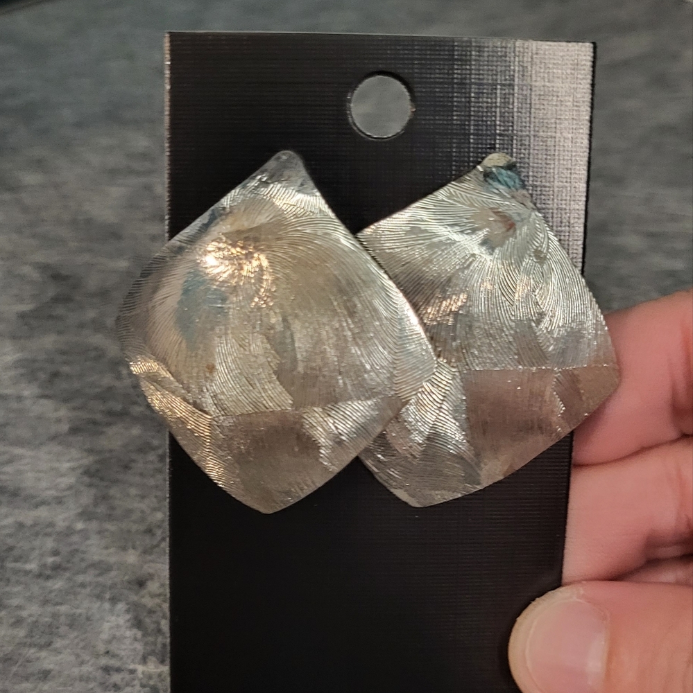 Clearance Sale! Vintage silver stamped metal earrings